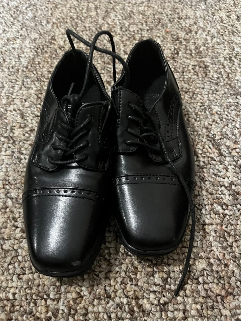 Men's Black Leather Cap-Toe Lace-Up Dress Shoes